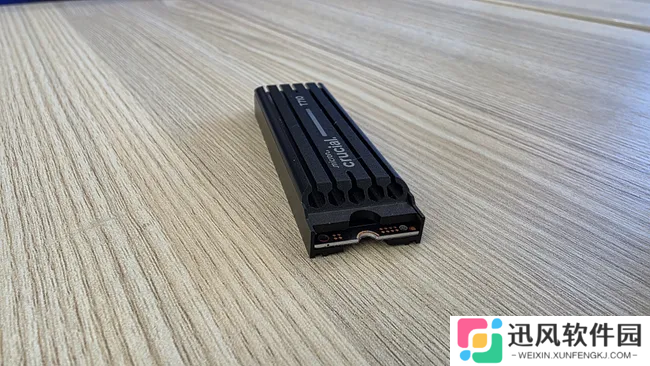 英睿达发布 14.9 GB/s 的 T710 固态硬盘与 8TB 容量 X10 便携式 SSD