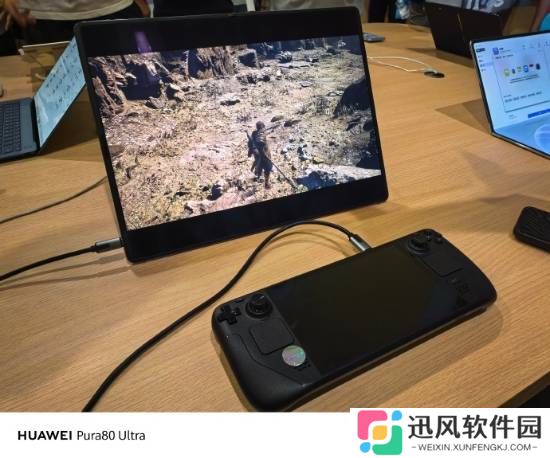爽玩《黑神话悟空》!华为Matebook Fold秒变18英寸大屏