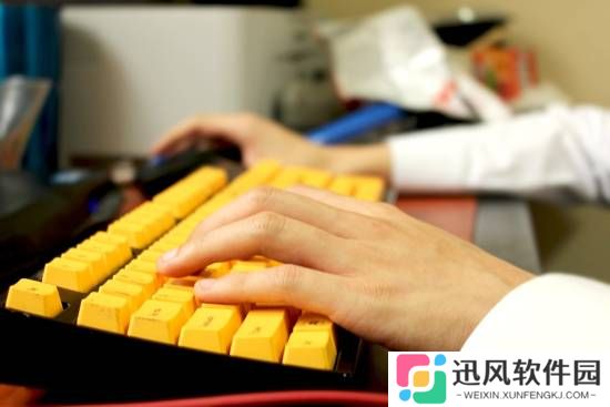 “电子垃圾三件套”吞噬中年男人钱包：捞了几百亿