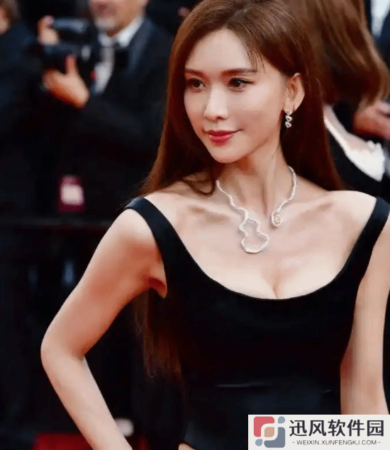 林志玲发写真大片 感叹当妈妈是24小时的忙碌 总睡眠不足