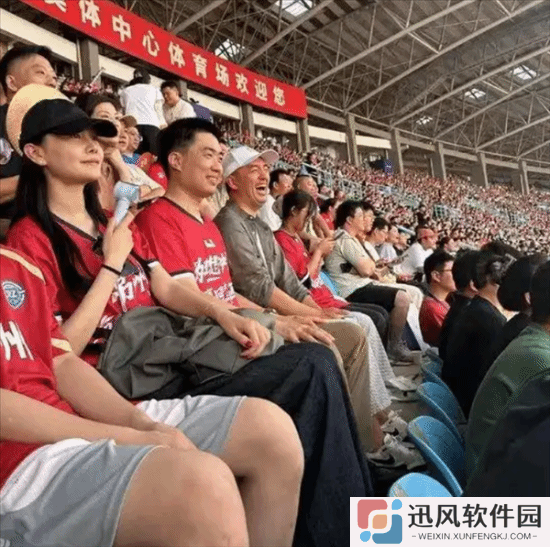 李想谈茅侃侃：我爱人是他介绍的 我们一起打《守望》